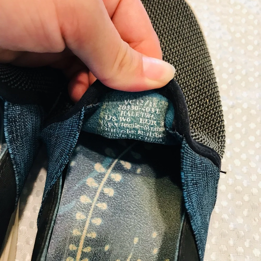 Olukai sneakers